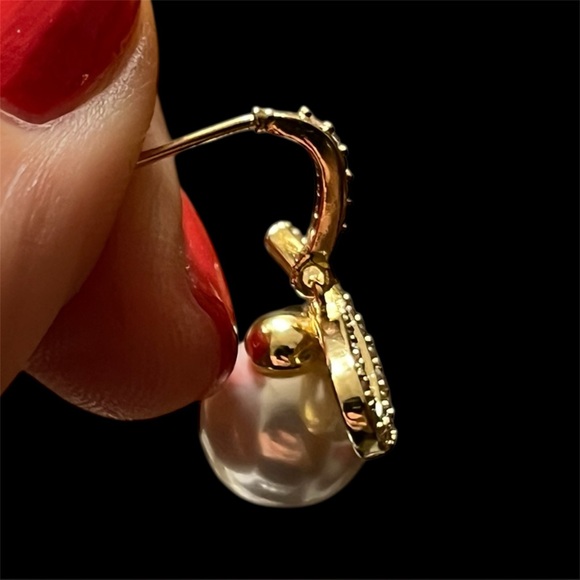 SHASHI Small Faux Pave Goldplated Ribbon Bow Pearl Drop Jewelry Earrings - Picture 9 of 16